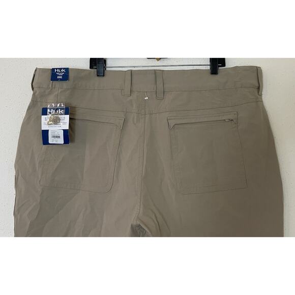 HUK Men's Pursuit 8” Fishing Above the Knee Shorts Khaki Color Size XXXL - Picture 6 of 13